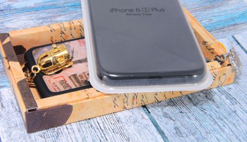 Чехол-накладка для iPhone 6/6S Plus SILICONE CASE закрытый (18) черный - оптовая продажа фото 2 Чехол-накладка для iPhone 6/6S Plus SILICONE CASE закрытый (18) черный - фото фото 2